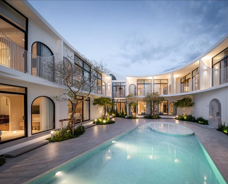 รูปภาพของฮาล์ฟ โฮเต็ล