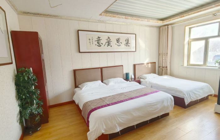 Jiashanchunshui Guesthouse