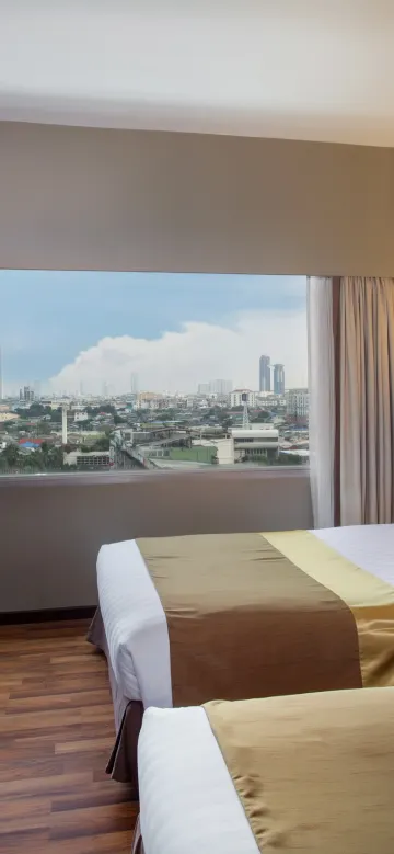 ห้องสวีทเตียงแฝดพร้อมวิวเมือง