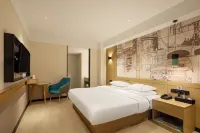 City Comfort Inn Hotel (Huanggang Institute of Science and Technology)