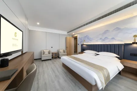 Guofu Hotel (Huiyang Road Guofu Plaza)