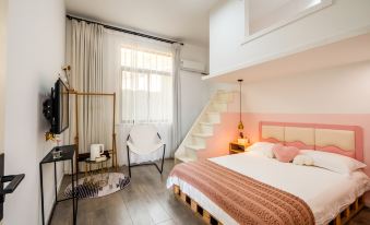 Yanfengwai Homestay (Zhujiajian Scenic Area)