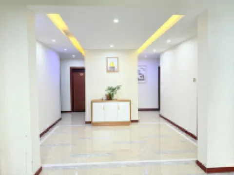 Tongren Hongxin Business Hotel