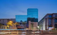 James Joyce Coffetel Hotel (Xi'an Zhonglou Dachashi Subway Station Flagship Store) Hotels in Xi'an