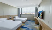 Huocheng Yuetu Hotel (Jieyou Princess Lavender Scenic Area)