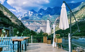 Lulin Mountain Villa Homestay (Shangri-La Tiger Leaping Gorge Scenic Area Branch)