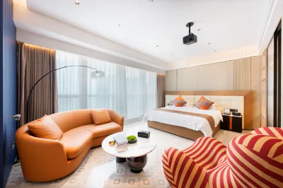Wanguo Blue Sea Hotel (Lovers Road Jiuzhou Bay) Hotels near Jiuzhou Port