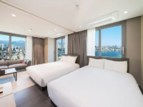 Sokcho Mari Vista Hotel Hotels near Yeongnangho