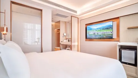 Elong Hotel (Beijing Chang'an Tianjie Qiaohuying Subway ） Отели рядом с достопримечательностью «Jinan Garden»