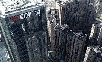 AURORA E-Sports Hotel(Kunming Derun Langyue Bay Agricultural University Branch)