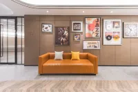 Homeinn Plus Hotel (Weifang Railway Station Yinquan Plaza)
