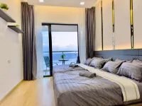 Full Sea View Country Garden Danga Bay 11-13pax Hotels in Danga Bay