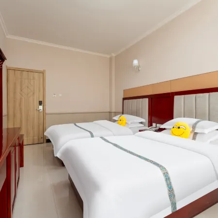 Shanshuiting Hotel (Qicai Danxia Scenic Area)