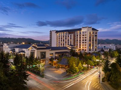 Shangri-La Resort