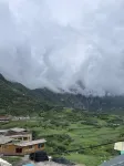 Nuanmengju Scenic Homestay (Zagana Scenic Area)