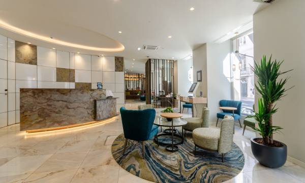 The 7 Hotel, Suites, Studios & Apartments