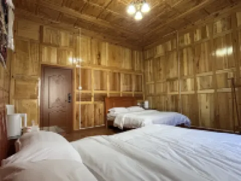 浪它梅朵・観山望湖居（ナパ海依拉草原） ナパ海景地区·ダラ景勝地周辺のホテル