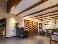 BAN SHAN YUNSHE Hotels in Danjiangkou