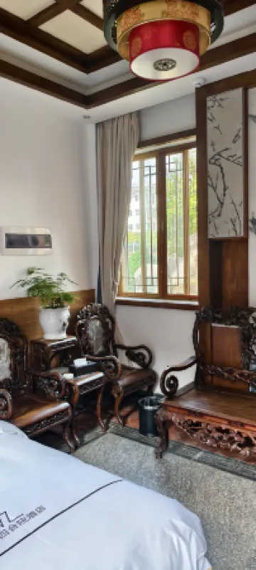 Weishan Nanzhao Chinese Siheyuan Hotel