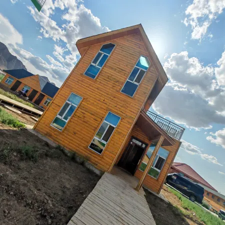 Hubian Xiaozhen Homestay