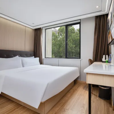 Qingmu Select Hotel (Shanghai Hongqiao Airport Longbai Xincun Subway Station) Hotels near مطار هونغتشياو الدولي، الصالة 1