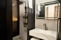 Chengjie Light Luxury Hotel