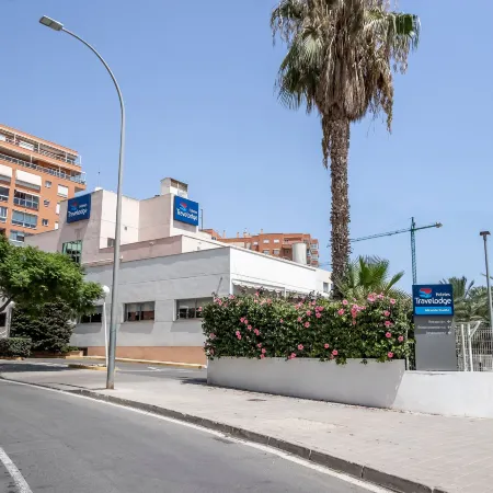 Travelodge Alicante Puerto