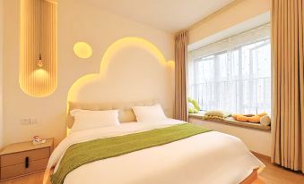 Qingfeng Times Hotel (Qingyuan Yinzhan Station)