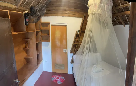 Zhaya's Beach Cabin