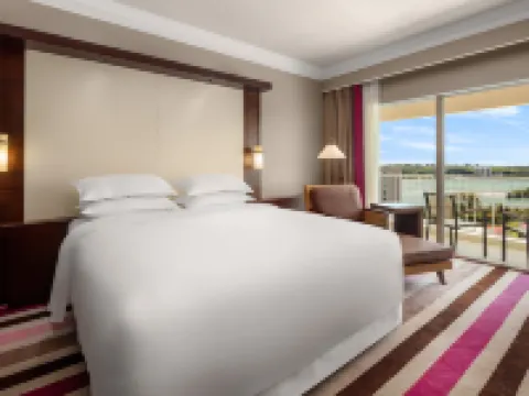 RIHGA Royal Laguna Guam Resort グアムのホテル