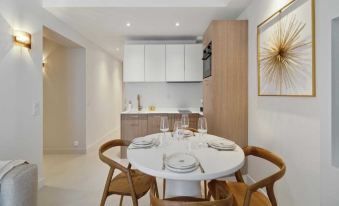 Chic 2BR/4P Apartment – Saint-Tropez Lices