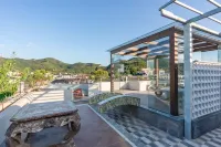 Beyond the Sea Back Garden Homestay