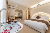 Qingfeng Homestay (Wang Xian Gu Scenic Area)