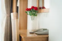 Victoria Hotel Me Tri Hotels near Trung Tâm Thương Mại Trung Văn 1