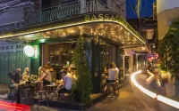 Phnom Penh Infinity Pool Down to $25/N - M Residence - bar