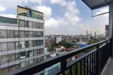 Lumi Hotel By Vega Отели рядом с достопримечательностью «Hanoi University of Natural Resources and Environment»