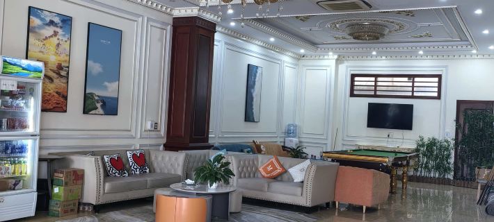 khách sạn bốn mùa phượng hoàng Các khách sạn ở Võ Cường