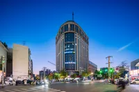 Yeyuchen E-sports Audio-Visual Hotel (Baoding Railway Station Zhili Governor's Office) Hotels near Baoding No.1 Middle School Gymnasium