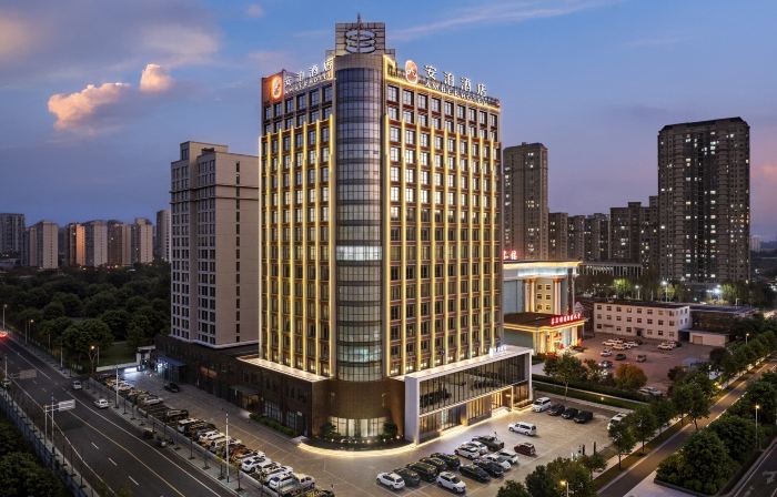 AMBER HOTEL