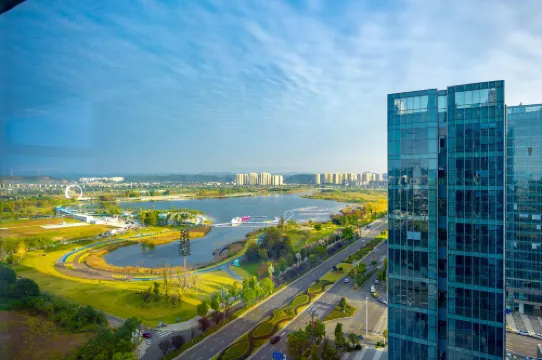 Ludao Smart Hotel (Suining Wanxianghui)