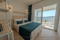 Mia Hill Suites