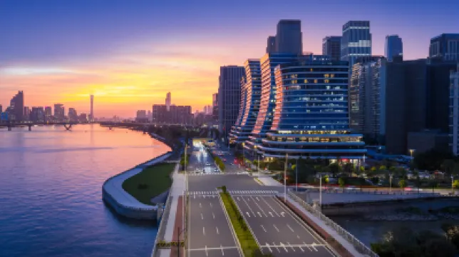 Mercure Hotel Guangzhou Financial City Linjiang Avenue Hotels near Canton Fair Complex
