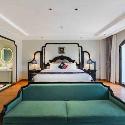 Ella Riverside Lao Cai Hotel Hotels near Hồ Chí Minh Park