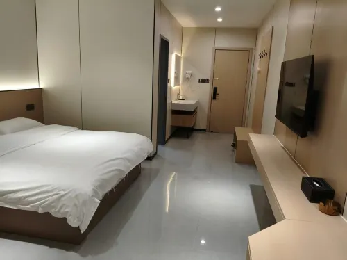 Jia Qiyue E-Sports Hotel