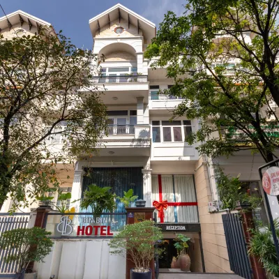 Bin Bin Hotel 2 - Near Him Lam D7 Hotels near Vietopia