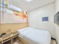 Xinyang Bauhinia Hotel