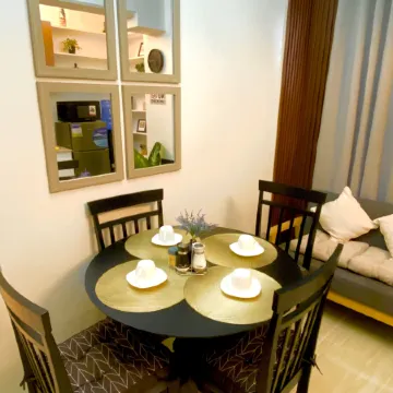 Seven-Eleven Inn 1BR Condo - Royal Oceancrest Mactan