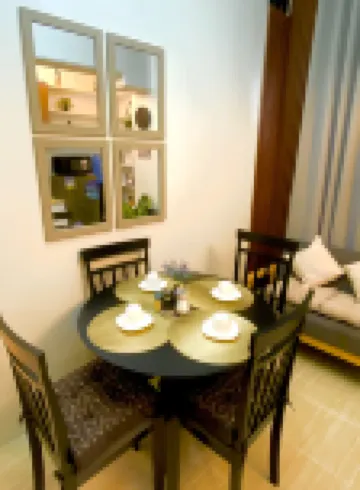 Seven-Eleven Inn 1BR Condo - Royal Oceancrest Mactan
