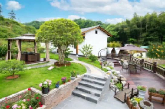 Shaoshan Love Shaoshan Talk · Mountain Scenery Courtyard Resort Garden B&B