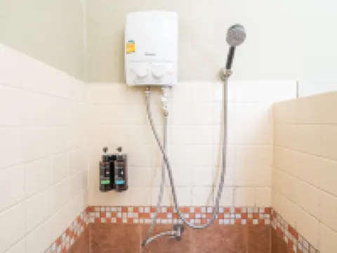 โรงแรมเดอะปาล์ม The Palm Hotel Salaya โรงแรมในอำเภอ พุทธมณฑล